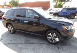 2019 Nissan Pathfinder - Thumbnail 4