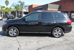 2019 Nissan Pathfinder - Thumbnail 6