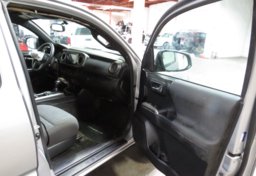 2017 Toyota Tacoma - Thumbnail 22