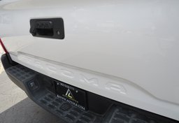 2021 Toyota Tacoma - Thumbnail 25