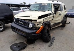 2008 Toyota FJ Cruiser - Thumbnail 2