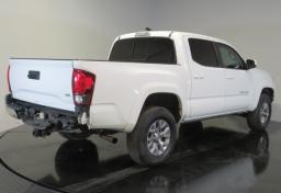 2018 Toyota Tacoma - Thumbnail 10