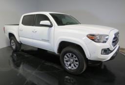 2018 Toyota Tacoma - Thumbnail 2