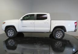 2018 Toyota Tacoma - Thumbnail 5