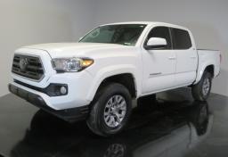 2018 Toyota Tacoma - Thumbnail 3