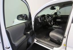 2018 Toyota Tacoma - Thumbnail 18