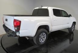 2018 Toyota Tacoma - Thumbnail 8