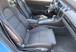 2022 Porsche 718 Cayman - Thumbnail 23