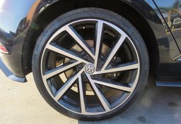 2019 Volkswagen Golf R - Thumbnail 18