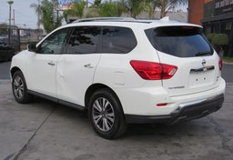 2020 Nissan Pathfinder - Thumbnail 8