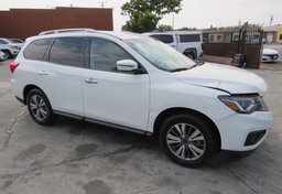 2020 Nissan Pathfinder - Thumbnail 1