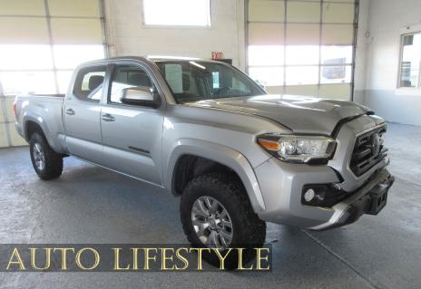 Picture of 2018 Toyota Tacoma