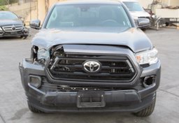 2020 Toyota Tacoma - Thumbnail 4