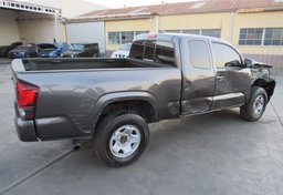 2020 Toyota Tacoma - Thumbnail 7