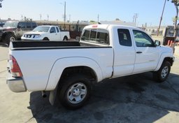 2014 Toyota Tacoma - Thumbnail 10