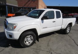 2014 Toyota Tacoma - Thumbnail 1