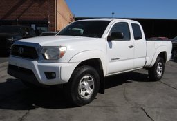 2014 Toyota Tacoma - Thumbnail 3