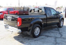 2017 Nissan Frontier - Thumbnail 8