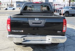 2017 Nissan Frontier - Thumbnail 10