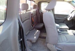 2017 Nissan Frontier - Thumbnail 28