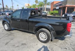 2017 Nissan Frontier - Thumbnail 5