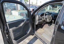 2017 Nissan Frontier - Thumbnail 19