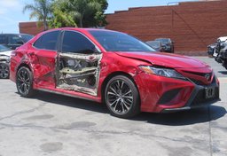 2020 Toyota Camry - Thumbnail 4
