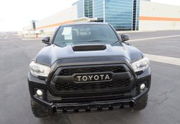 2016 Toyota Tacoma - Thumbnail 13
