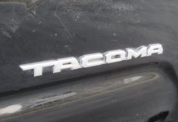 2016 Toyota Tacoma - Thumbnail 26