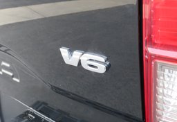 2016 Toyota Tacoma - Thumbnail 28