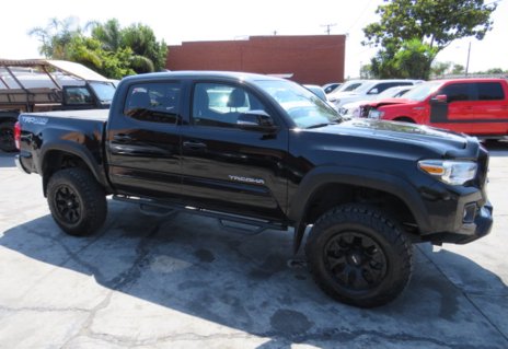 Picture of 2016 Toyota Tacoma