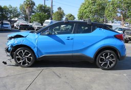 2019 Toyota C-HR - Thumbnail 9