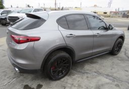 2018 Alfa Romeo Stelvio - Thumbnail 5