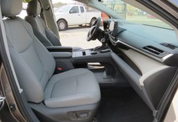 2022 Toyota Sienna - Thumbnail 22
