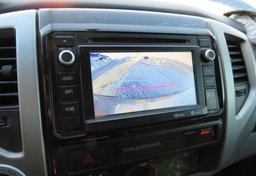 2015 Toyota Tacoma - Thumbnail 29