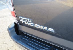 2015 Toyota Tacoma - Thumbnail 20