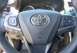 2015 Toyota Camry - Thumbnail 31