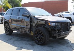 2017 Jeep Grand Cherokee - Thumbnail 2