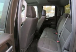 2019 Chevrolet Silverado 1500 - Thumbnail 30