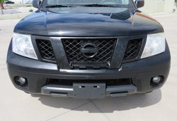 2016 Nissan Frontier - Thumbnail 18