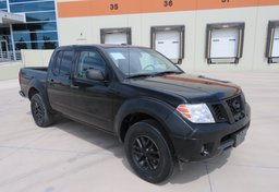 2016 Nissan Frontier - Thumbnail 4