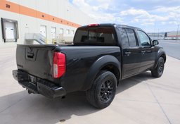 2016 Nissan Frontier - Thumbnail 7