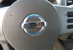 2016 Nissan Frontier - Thumbnail 33