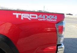2021 Toyota Tacoma 4WD - Thumbnail 25