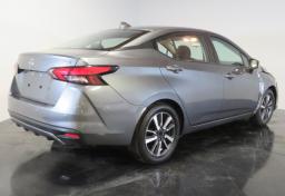 2021 Nissan Versa - Thumbnail 8