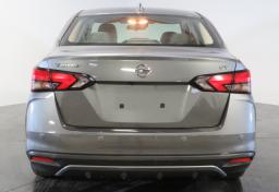 2021 Nissan Versa - Thumbnail 11