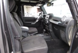 2017 Jeep Wrangler Unlimited - Thumbnail 25