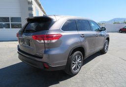 2019 Toyota Highlander - Thumbnail 8