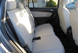 2021 Volkswagen Tiguan - Thumbnail 24