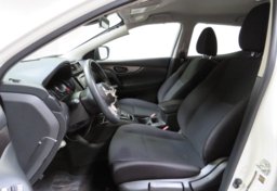 2020 Nissan Rogue Sport - Thumbnail 31